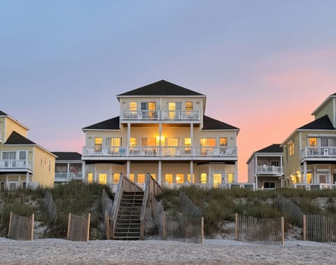 Ocean Echos Sunset