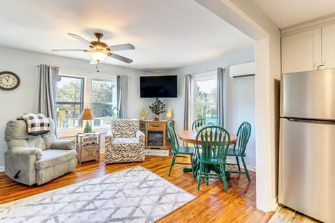 Cottage (2 Bedrooms) | Interior