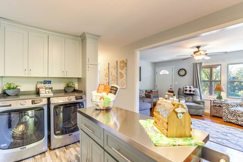 Cottage (2 Bedrooms) | Interior