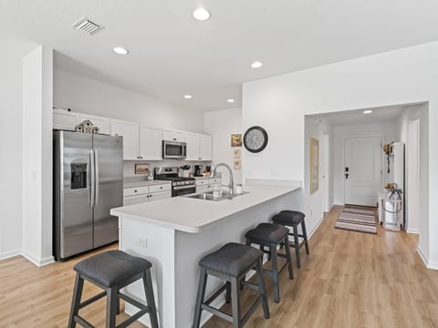 8-_OpulentREMedia-16