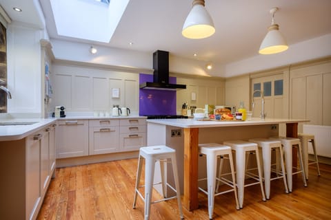 Oakland West Kitchen Diner