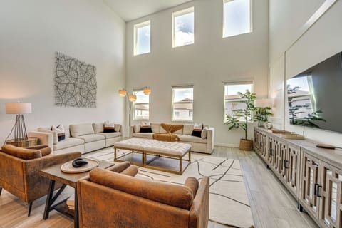 Davenport Vacation Rental | 6BR | 4.5BA | 3,700 Sq Ft | 2 Steps to Enter
