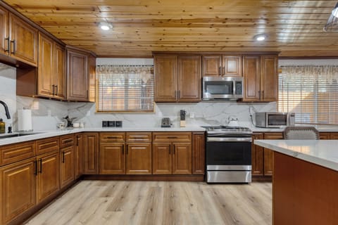 Full suite of appliances.