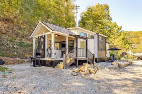 House (1 Bedroom) | Front of property