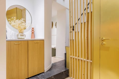 Apartment | Bathroom