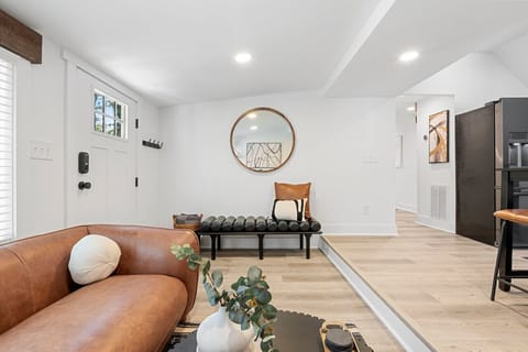 Come stay at our loft! -  The Slate at The Shire 255