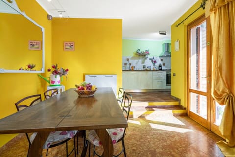 Autumn, Dining Room, Spring, Summer