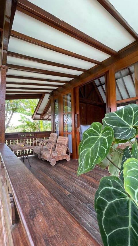 Classic Villa, Balcony, Garden View | Living area | Smart TV