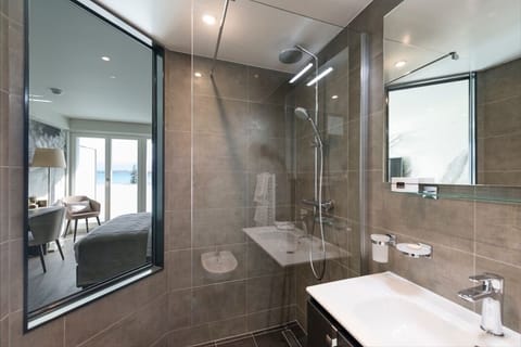 Superior Double Room, Lake View | Bathroom | Hair dryer, slippers, towels, soap