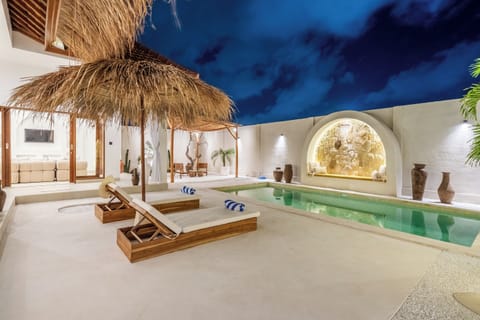 Villa, 2 Bedrooms, Pool View | Garden view