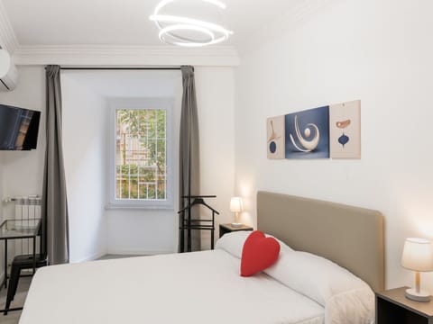 Property, Furniture, Comfort, Textile, Wood, Lighting, Interior Design, Floor, Flooring