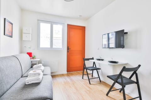 Apartment | Living area