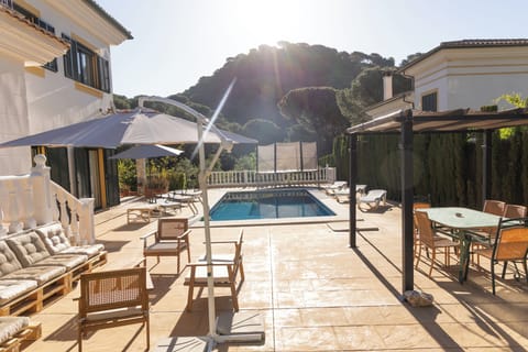 Superior Room, 3 Bedrooms, Private Pool, Mountain View | Terrace/patio