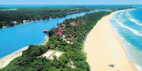 Beach nearby, free beach shuttle