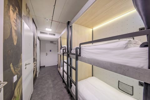 Economy Double Room | Soundproofing, free WiFi, bed sheets