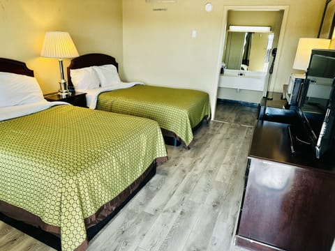 Premium bedding, desk, free WiFi, bed sheets