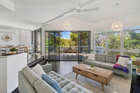 Family House, Balcony, Ocean View | Living area