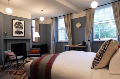 Premier Room | Free WiFi, bed sheets