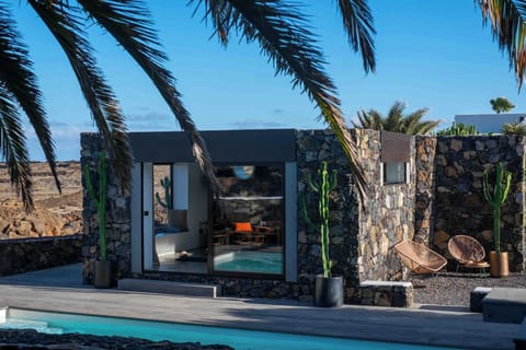 Deluxe Villa, Ocean View | Living area | Printers