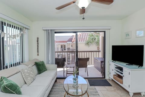 St. Augustine Beach Rentals Living Room