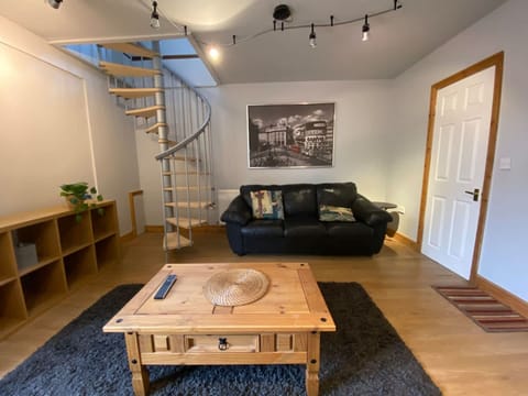 House | 1 bedroom