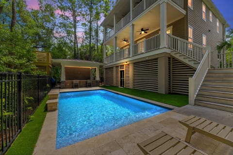 Welcome to Coastal Charm!