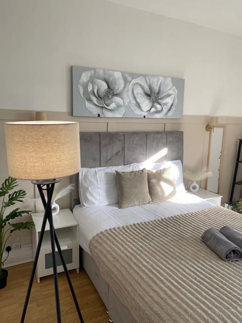 House | 2 bedrooms, iron/ironing board, free WiFi, bed sheets