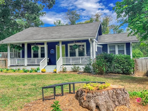 Deja Blue Bungalow