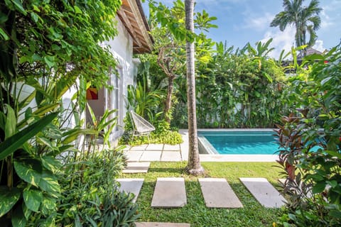 Villa, 3 Bedrooms, Pool View | Garden view