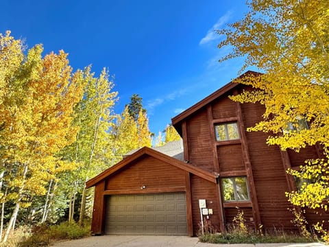Beautiful Fall Colors at this Home!