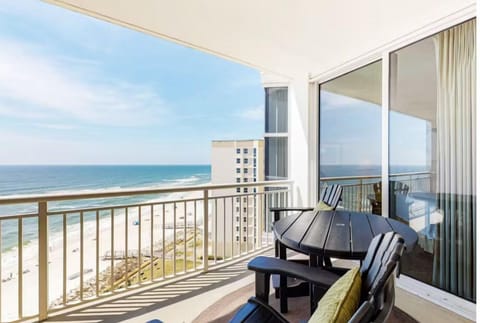 Condo, 1 King Bed with Sofa bed (Palacio 803) | Property grounds