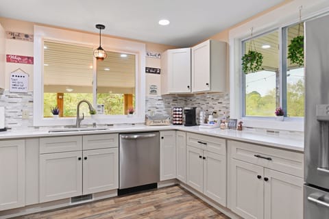 Plenty of Counter Space for Cooking 