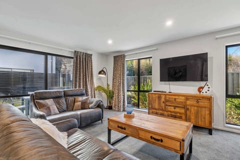 Lovely natural light in the large family and dining areas