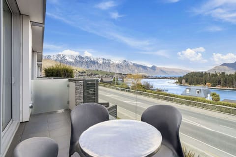 Balcony Views of The Remarkables – Take in stunning vistas of Queenstown’s iconic mountain range.