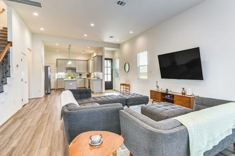 Houston Vacation Rental | 3BR | 2.5BA | Stairs Required | 2,388 Sq Ft