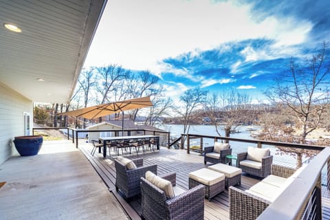 Lounge in the sunshine with gorgeous views on the large back deck