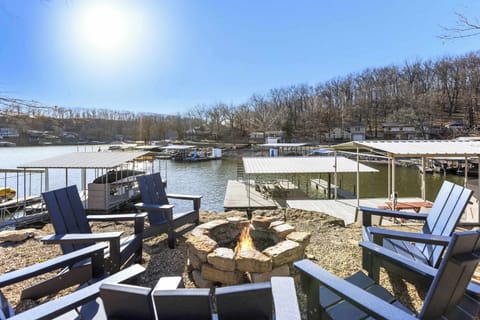 Gather around the firepit & make memories by the lake