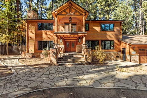 Welcome to Summit Pine Lodge, next to Snow Summit!