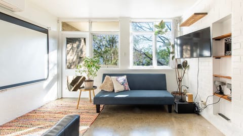 Light and airy living