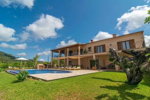 Holiday Home Exterior [summer]
