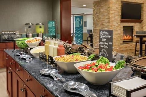 Lunch and dinner served