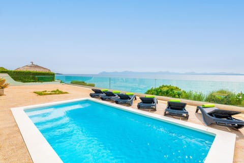 Holiday Home Swimming Pool
