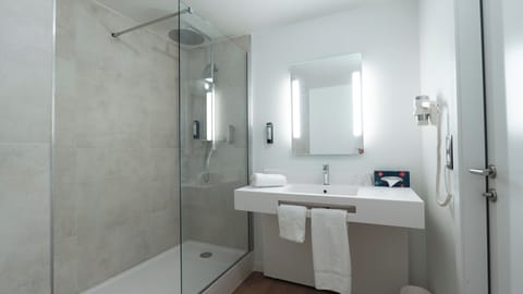 In-room safe, desk, blackout drapes, soundproofing