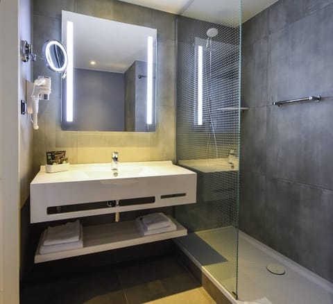 In-room safe, desk, blackout drapes, soundproofing