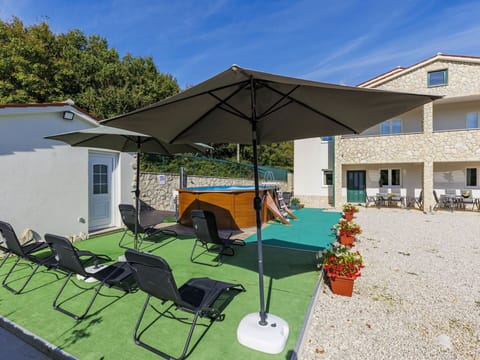 Plant, Building, Sky, Property, Window, Shade, Cloud, Tent, House, Outdoor Furniture