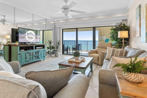 Condo, Multiple Beds, Balcony, Ocean View (Shipwatch Surf & Yacht Club D502) | Living area | 42-inch flat-screen TV with digital channels