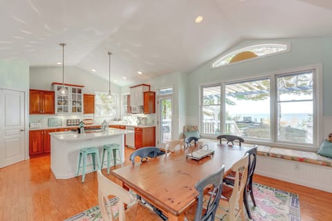 Cottage (3 Bedrooms) | Front of property