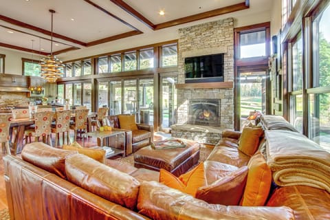 House (4 Bedrooms) | Front of property