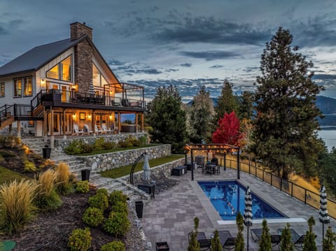 Please review listing description & vacation rental requirements for Chelamptons