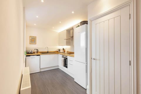 North View, South Shields - Host & Stay